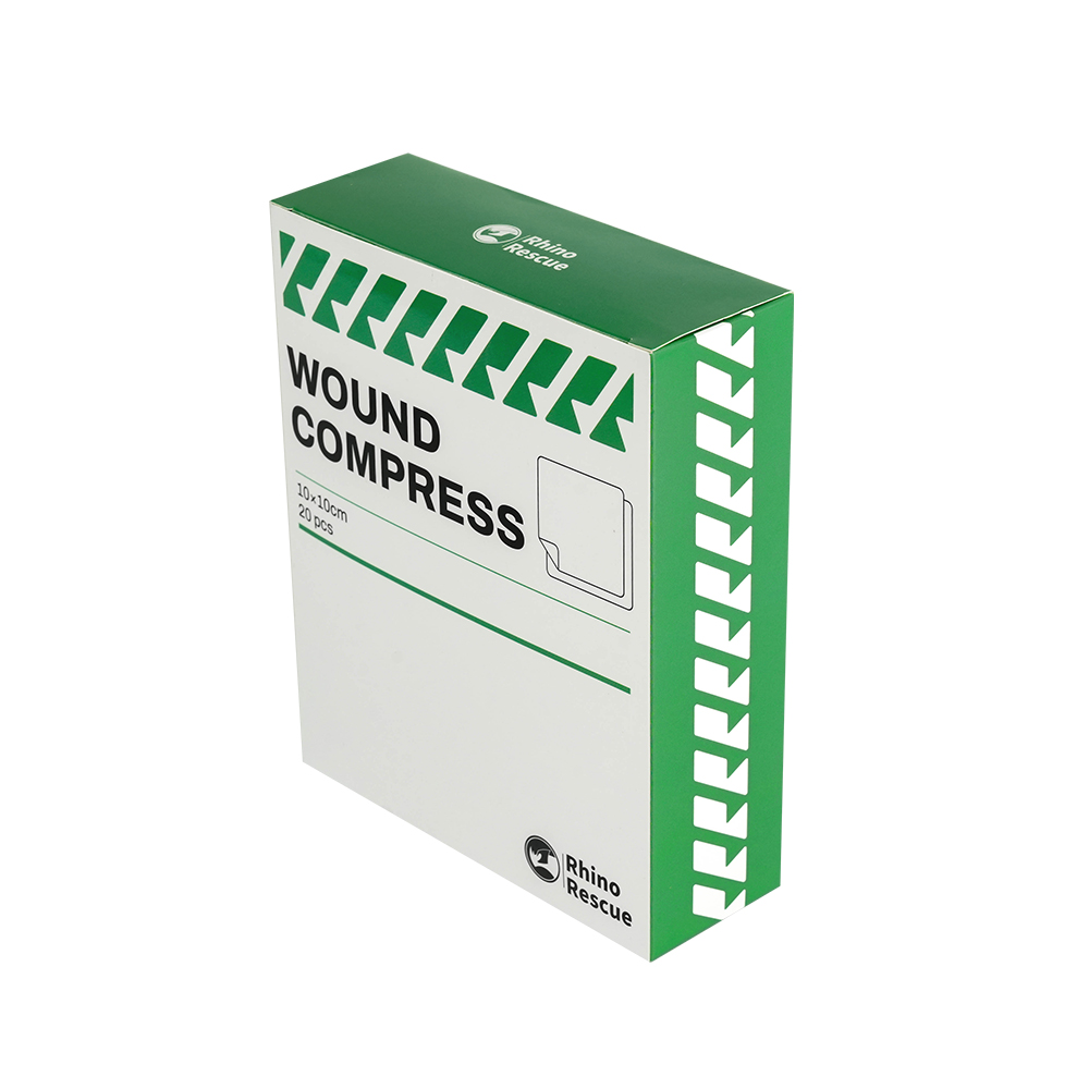 وسادات شاش معقمة كبيرة للتخييم - مراجعة Field Dressing Kit وسعره